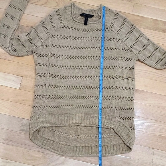 BCBGMAXAZRIA sweater.  Size XXS - Picture 8 of 10